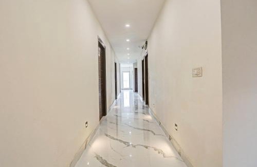 New Delhi Hotel | Hotel O La Bella