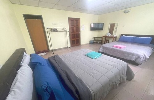 Kampung Hulu Caluk Hotel | Hotel O Mei Wah