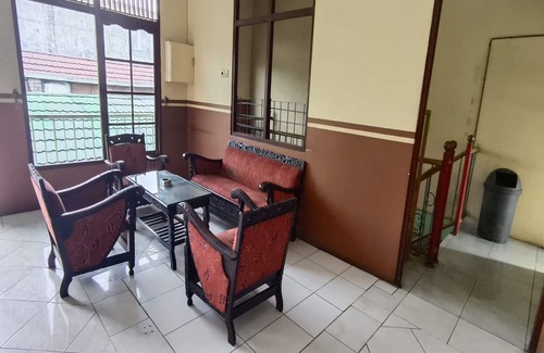 Kalimantan Hotel | Hotel O Penginapan Al-asharNearWarung Acil Ubai