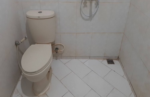 Kalimantan Hotel | Hotel O Penginapan Al-asharNearWarung Acil Ubai