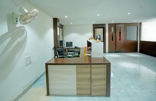 Raipur Hotel | Hotel O SS Palace