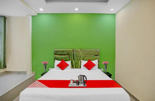 Sector 27 Hotel | Hotel O Sunshine