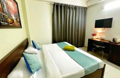 Noida Hotel | HOTEL O THE VIRAAT