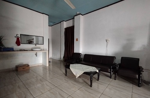 Sei Pinang Hotel | Hotel O Wisma Haji BunbunNearYani Heahlerr