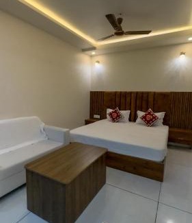 Lansdowne Hotel | Hotel Orchid Tree