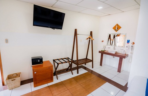 Puerto Ayora Hotel | Hotel Palace Galapagos