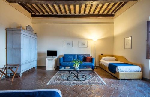 Castellina in Chianti Hotel | Hotel Palazzo Squarcialupi