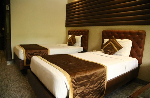 Sector 35 Hotel | Hotel Park Inn