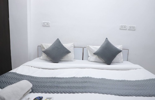Malviya Nagar Hotel | Hotel Pearl Residency Inn