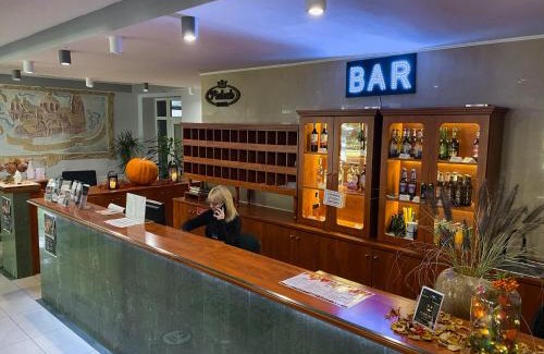 Trzemeszno Hotel | Hotel Pietrak