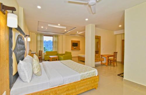 Bhagsu Nag House | Hotel Pine Mountain View-Cheap Hotels Best Prices Guaranteed with Deals-Free Parking-cricket stadium 5 km