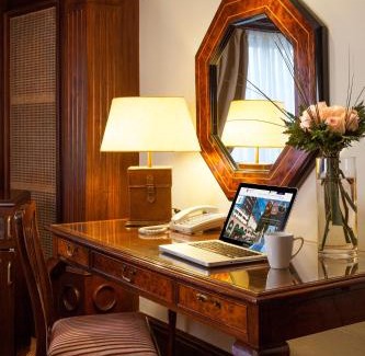 Downtown Santiago Hotel | Hotel Plaza San Francisco