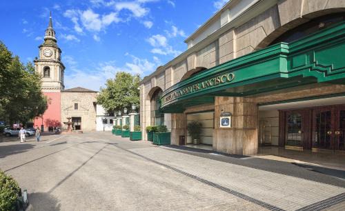 Downtown Santiago Hotel | Hotel Plaza San Francisco