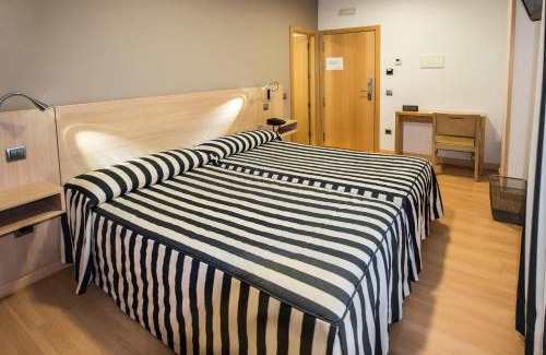 Avila Hotel | Hotel Puerta de la Santa