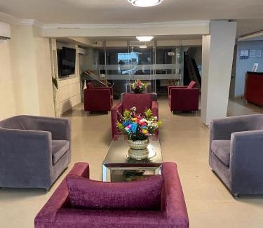 El Prado Hotel | Hotel Puerta de Oro