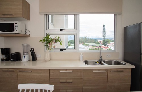 Rohrmoser Apartment | Hotel Quality Stay in San Jose's Best Neighborhood