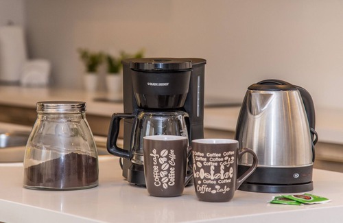 Rohrmoser Apartment | Hotel Quality Stay in San Jose's Best Neighborhood