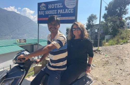Guptkashi Hotel | Hotel Rajshree Palace