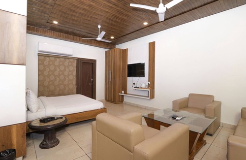 Hisar Hotel | Hotel Razia Inn
