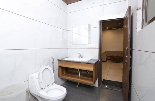 Hisar Hotel | Hotel Razia Inn