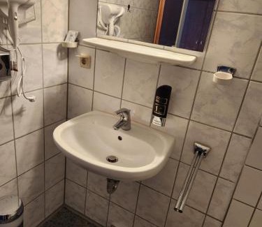 Etz Hotel | Hotel & Restaurant Heidekrug in Pinneberg