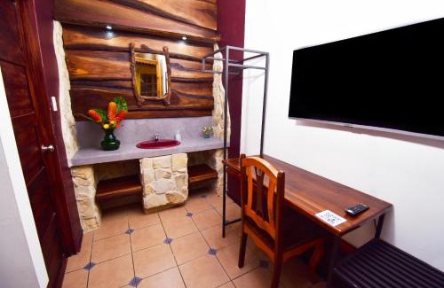 Sabalito Hotel | |Hotel Riviera