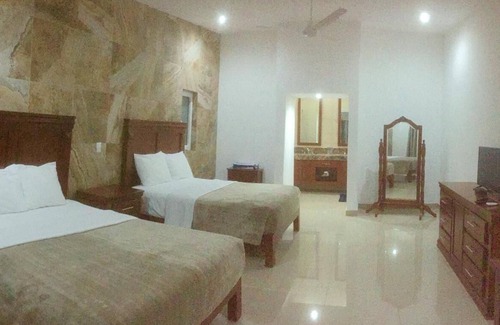 San Blas Hotel | Hotel Room #6, 2 Queen Beds, Private Bath, Pool & Spa with Hidromassage