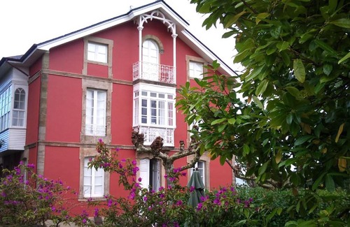 Valdes Hotel | Hotel Rural Casa Roja