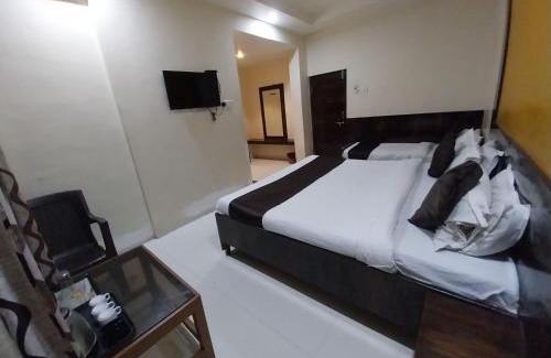 Shirdi Hotel | Hotel Sachidanand-Walkable distance from Temple