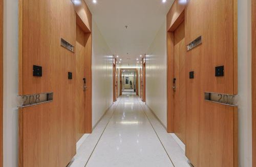 Sayajiganj Hotel | HOTEL SERA, Vadodara