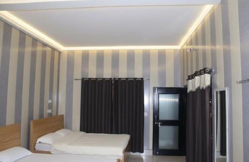 Misrikh Hotel | Hotel ShivDham Naimisharanya