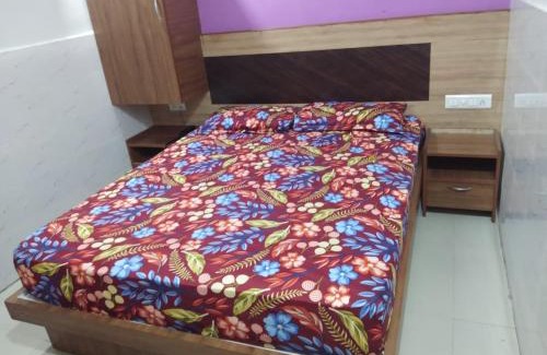 Ahmedabad House | HOTEL SHREE KRISHNA