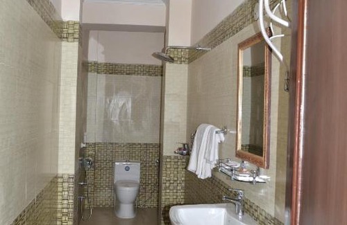 Udhampur Bed & Breakfast | Hotel Singh Axis