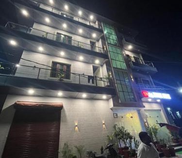 Mayapur Hotel | Hotel Sn 24 Homestay