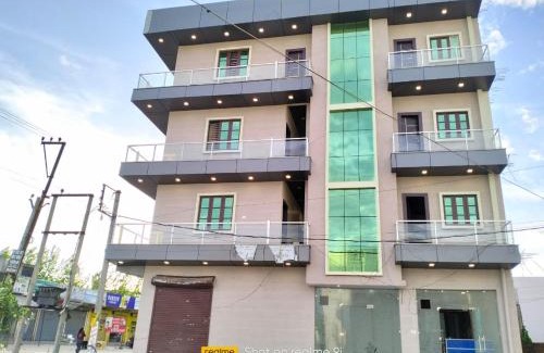 Mayapur Hotel | Hotel Sn 24 Homestay