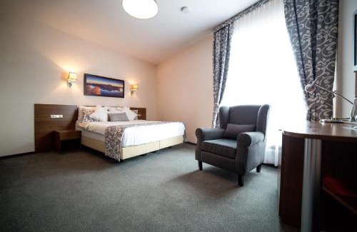 Nowy Dwor Mazowiecki Hotel | Hotel Sokołowska Airport Modlin