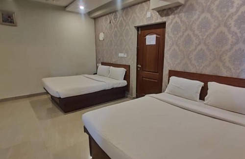 Guruvayur Hotel | Hotel Sreepathy Indraprastha