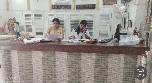 Karol Bagh Hotel | Hotel Star Palace - Near Karol Bagh Metro