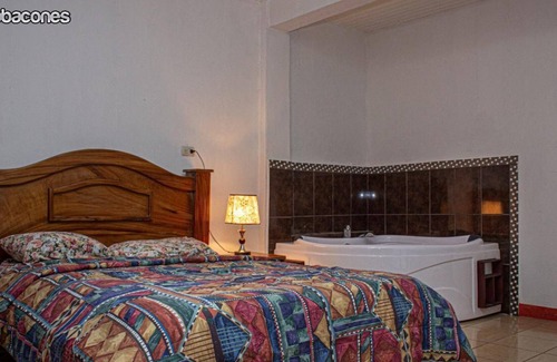 Guacimo Hotel | Hotel Tabacones