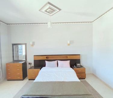 Al Bahraoyine Apartment | Hotel Tanger Room