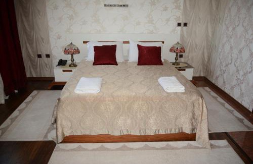 Çagllavicë Hotel | Hotel Ulpiana, Ethno House