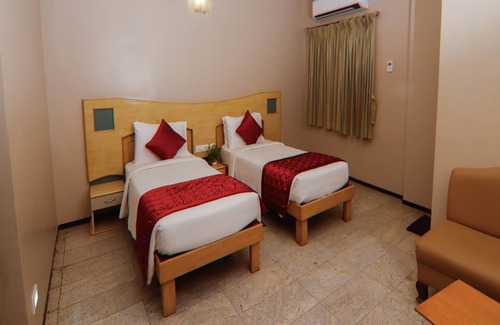 Uttukuli Hotel | Hotel Vinayaga Excellenciy Tiruppur