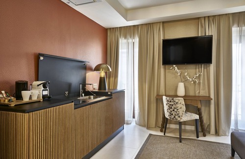 El Arenal Apartment | Hotel Vincci Molviedro Suites Apartments