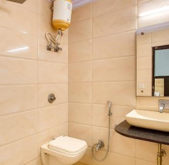 Karol Bagh Hotel | Hotel Vishesh Continental Karol Bagh