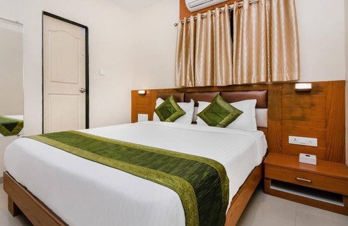 Wellington Pier Hotel | Hotel Volga Plaza