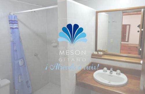 Caucasia Hotel | Hotel y Restaurante Mesón del Gitano