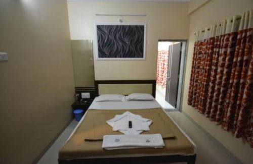 Shirdi Hotel | Hotel Yogiraj