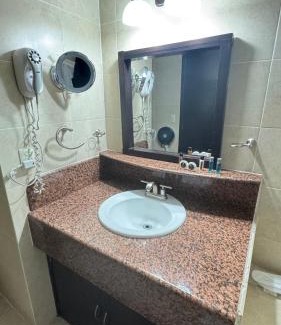 Ciudad Guzman Hotel | HOTEL ZAPOTLAN