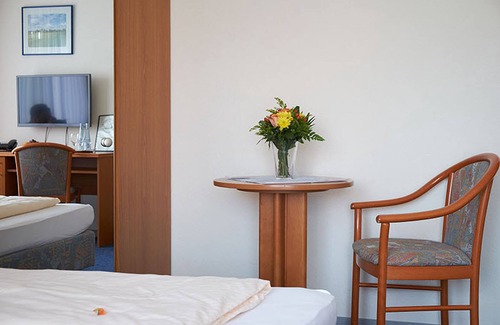 Neßmersiel Hotel | Hotel Zum Wikinger