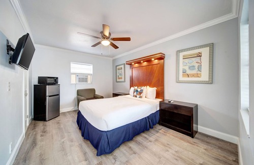 Hollywood Lakes Hotel | Hotels in Hollywood Beach - Book a Cheap Hotel in Hollywood Beach